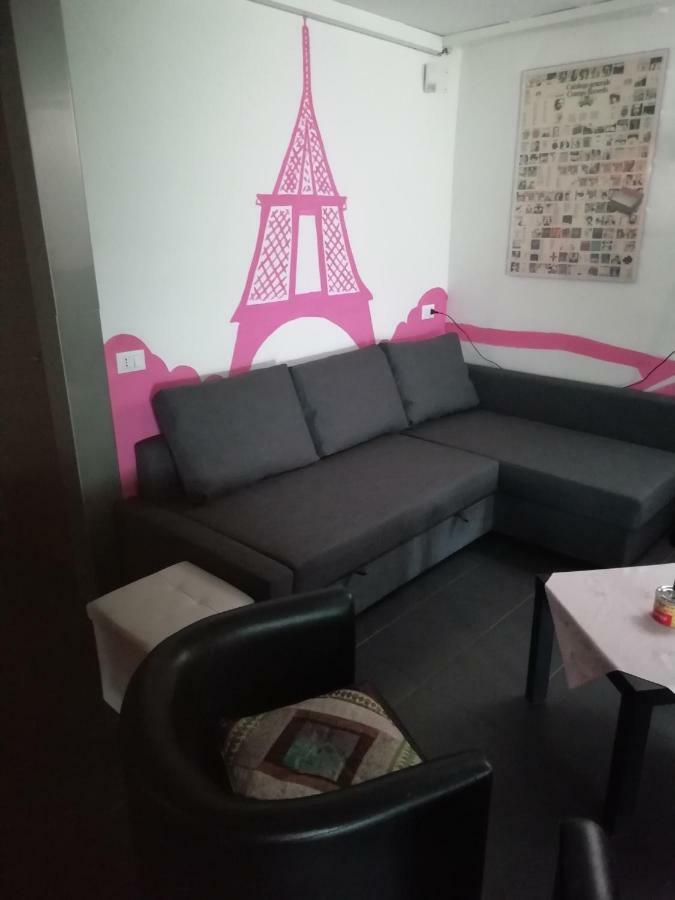 La Vie En Rose Castellalto